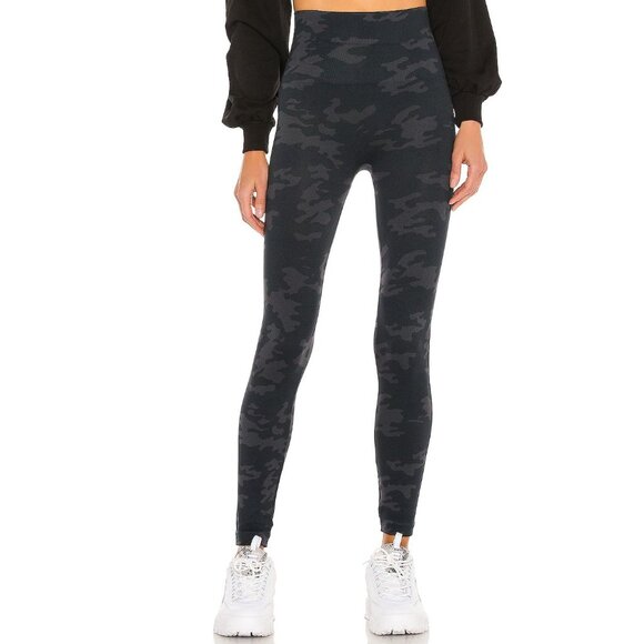 SPANX High Rise Leggings Womens M Black Look At Me Now Camo Seamless Athliesure - Picture 1 of 7